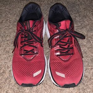 Men’s Brooks Ghost 12 Red/Black Running Shoes Size 12.5M